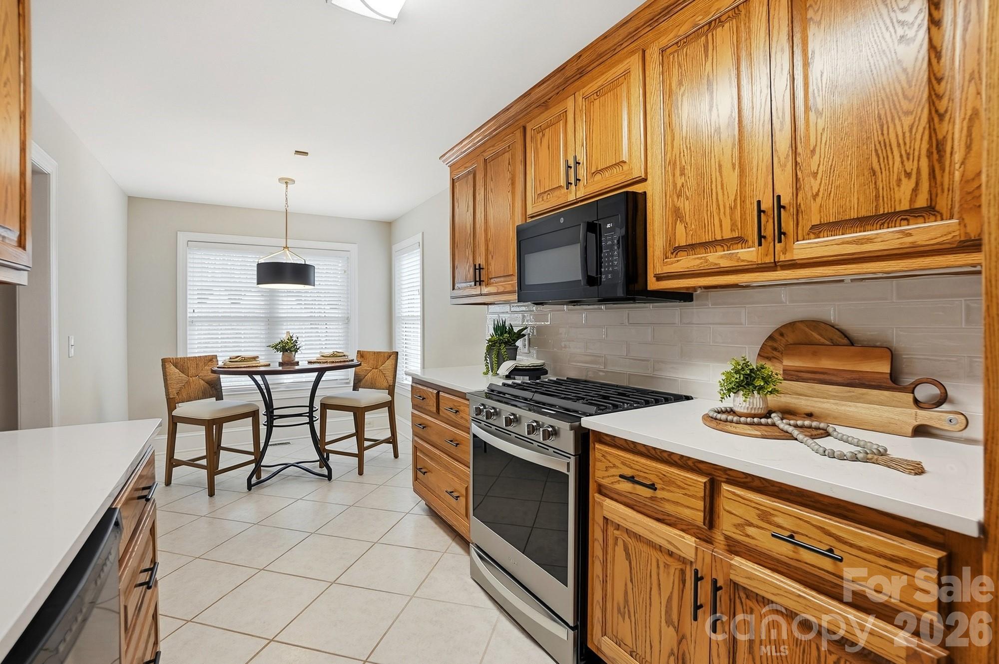 Single Family Residence at 6104 Charity Drive, Marshville, photo 16 of 48