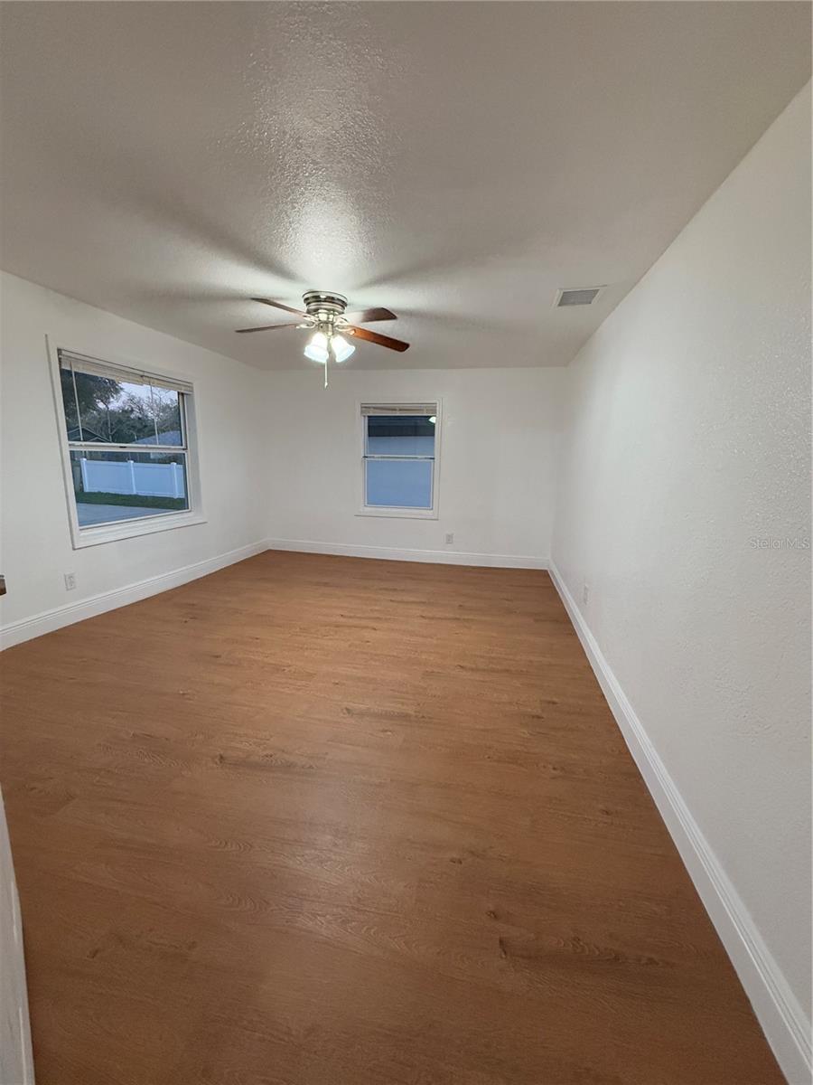 Single Family Residence at 636 COKE AVE, WINTER GARDEN, photo 6 of 15