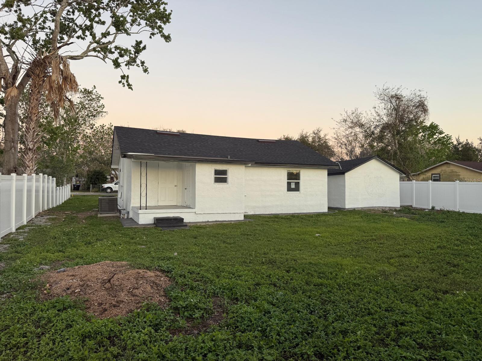Single Family Residence at 636 COKE AVE, WINTER GARDEN, photo 12 of 15