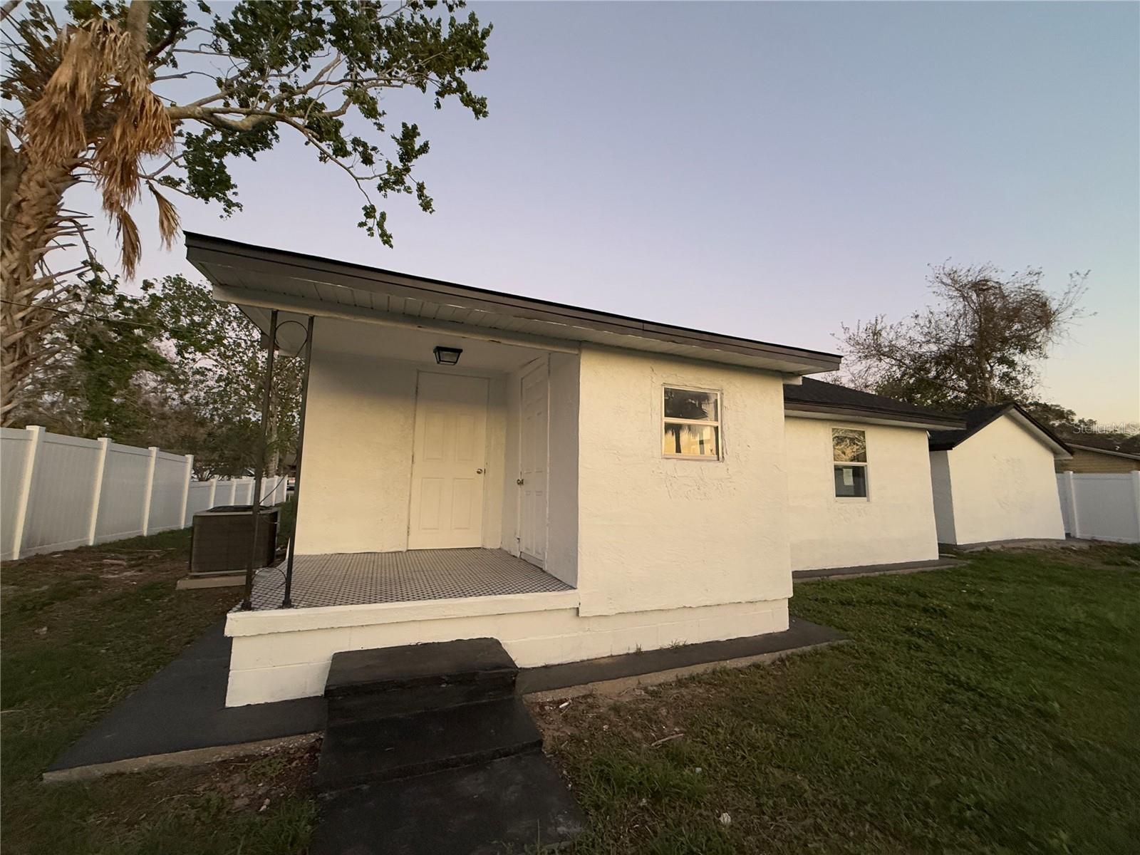 Single Family Residence at 636 COKE AVE, WINTER GARDEN, photo 13 of 15