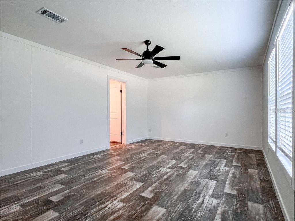 Manufactured Home at 16108 GUPTON ST, BROOKSVILLE, photo 11 of 27