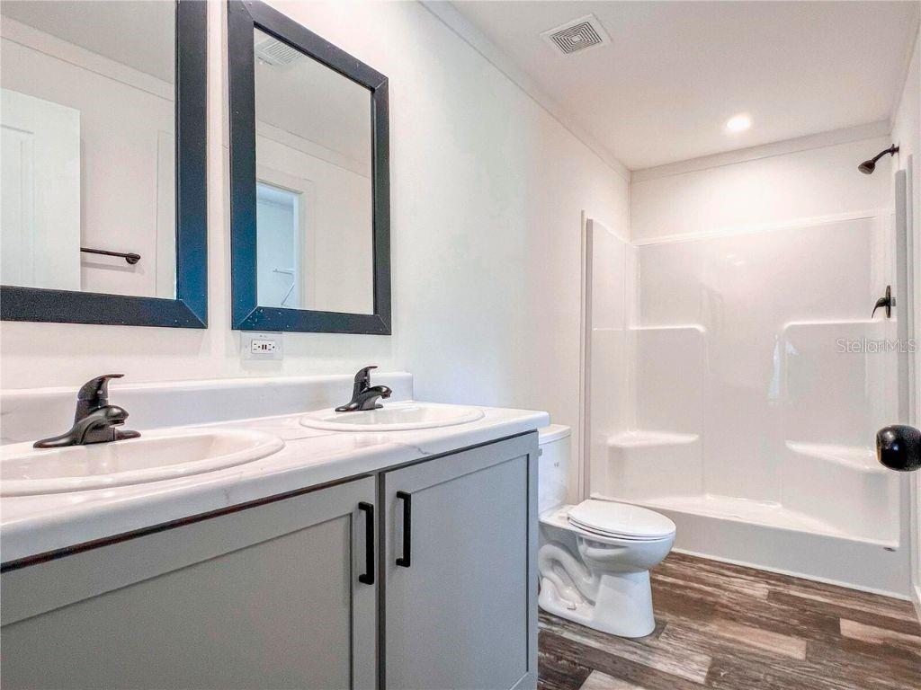 Manufactured Home at 16108 GUPTON ST, BROOKSVILLE, photo 15 of 27