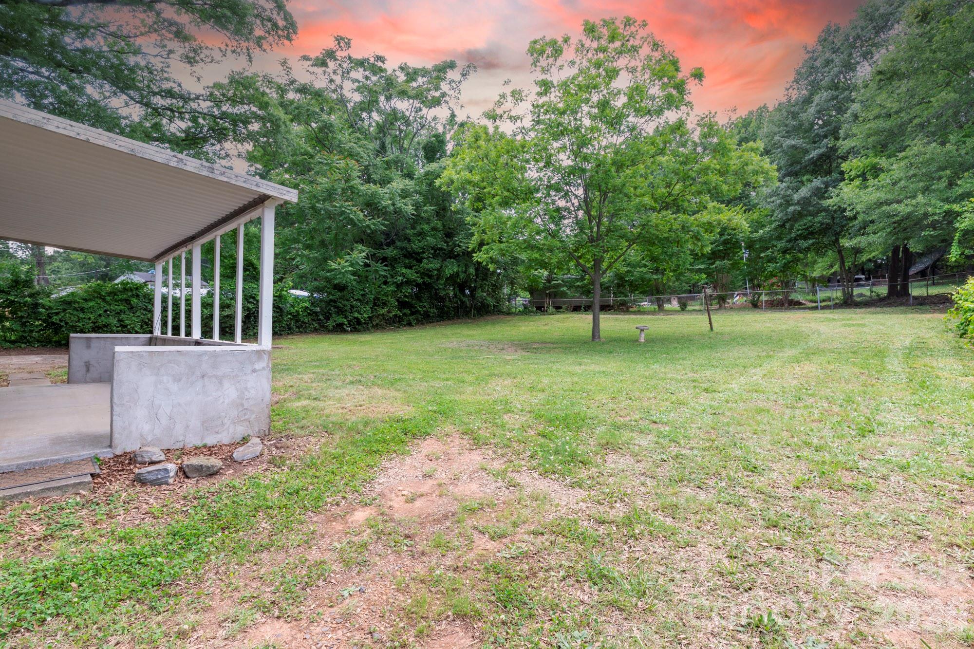 Single Family Residence at 205 Stowe Acres Road, Kings Mountain, photo 3 of 12