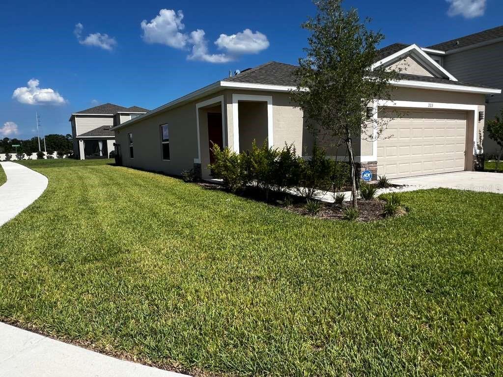 Single Family Residence at 205 ACORN RD, HAINES CITY, photo 2 of 20