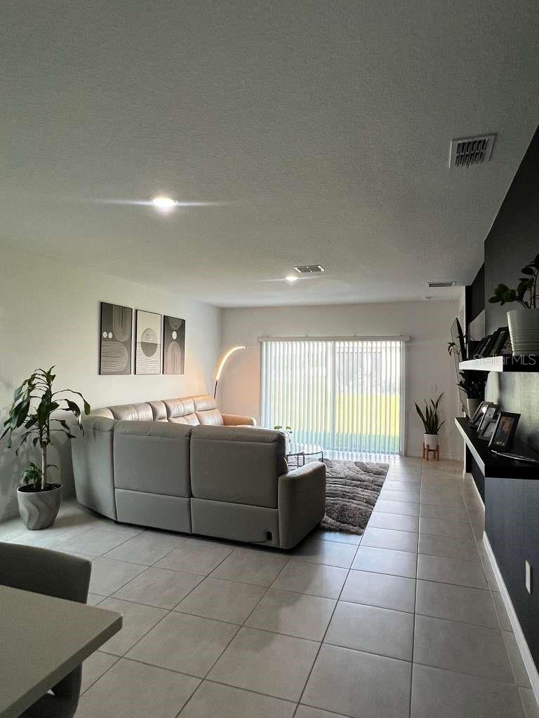 Single Family Residence at 205 ACORN RD, HAINES CITY, photo 3 of 20