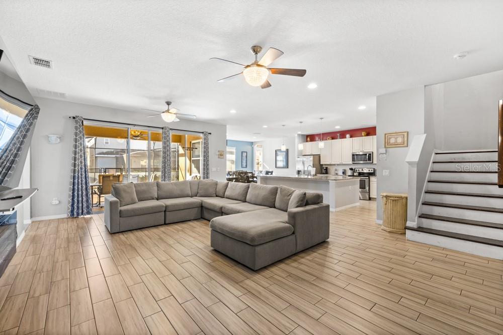 Single Family Residence at 6009 BROAD OAK DR, DAVENPORT, photo 6 of 100