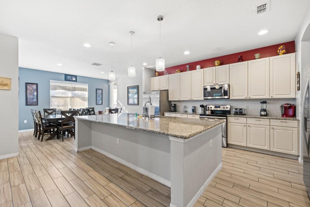 Single Family Residence at 6009 BROAD OAK DR, DAVENPORT, photo 17 of 100