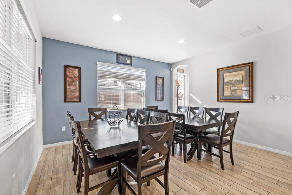 Single Family Residence at 6009 BROAD OAK DR, DAVENPORT, photo 11 of 100