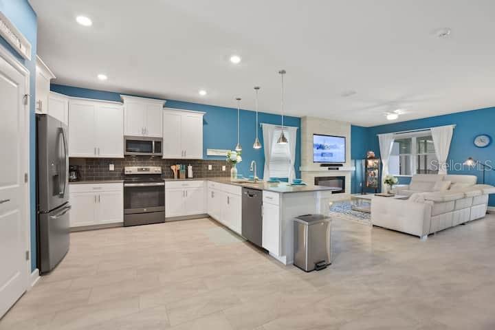 Single Family Residence at 4542 NARRATIVE LN, KISSIMMEE, photo 8 of 52