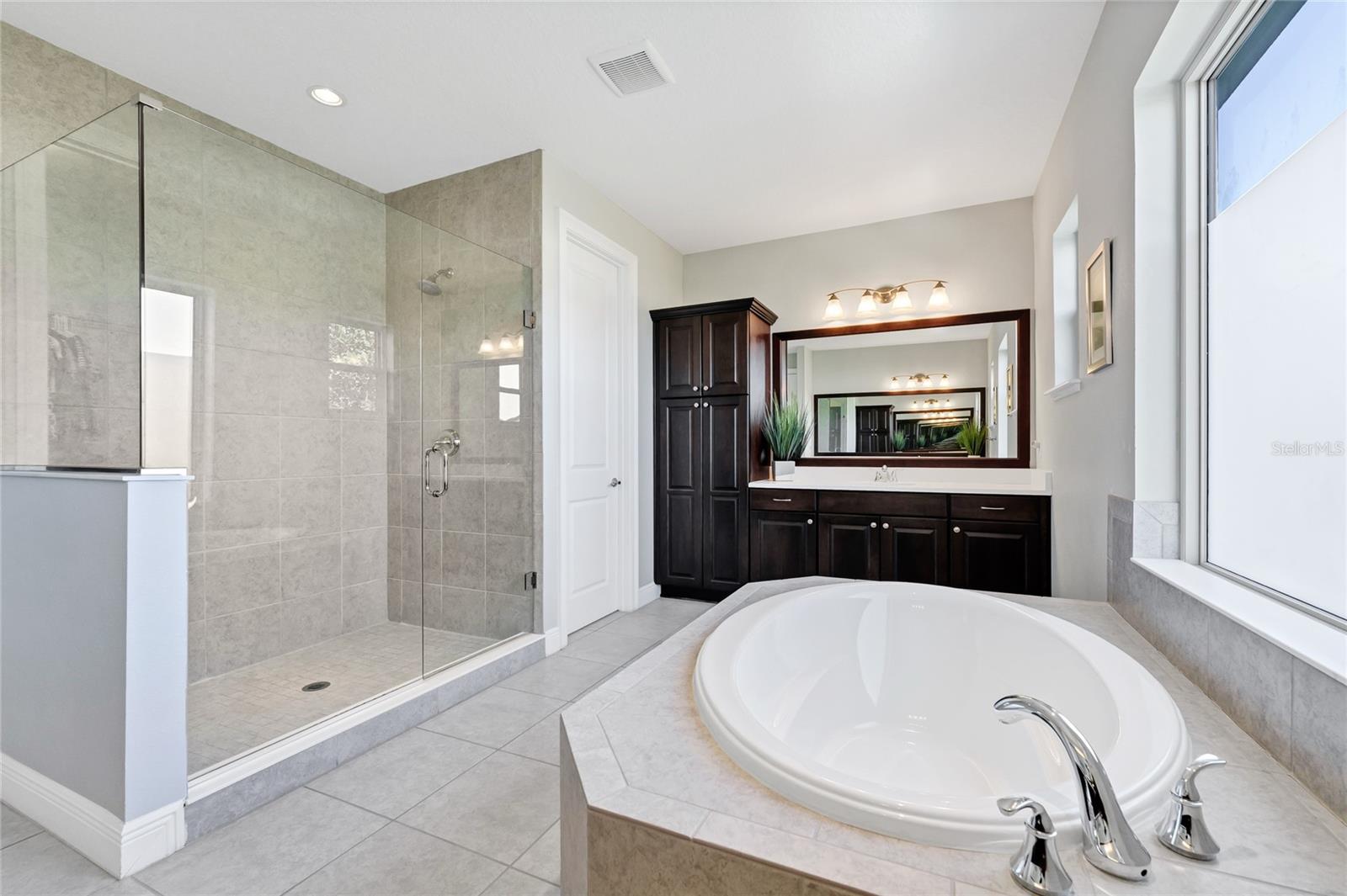 Single Family Residence at 15625 SYLVESTER PALM DR, WINTER GARDEN, photo 37 of 76