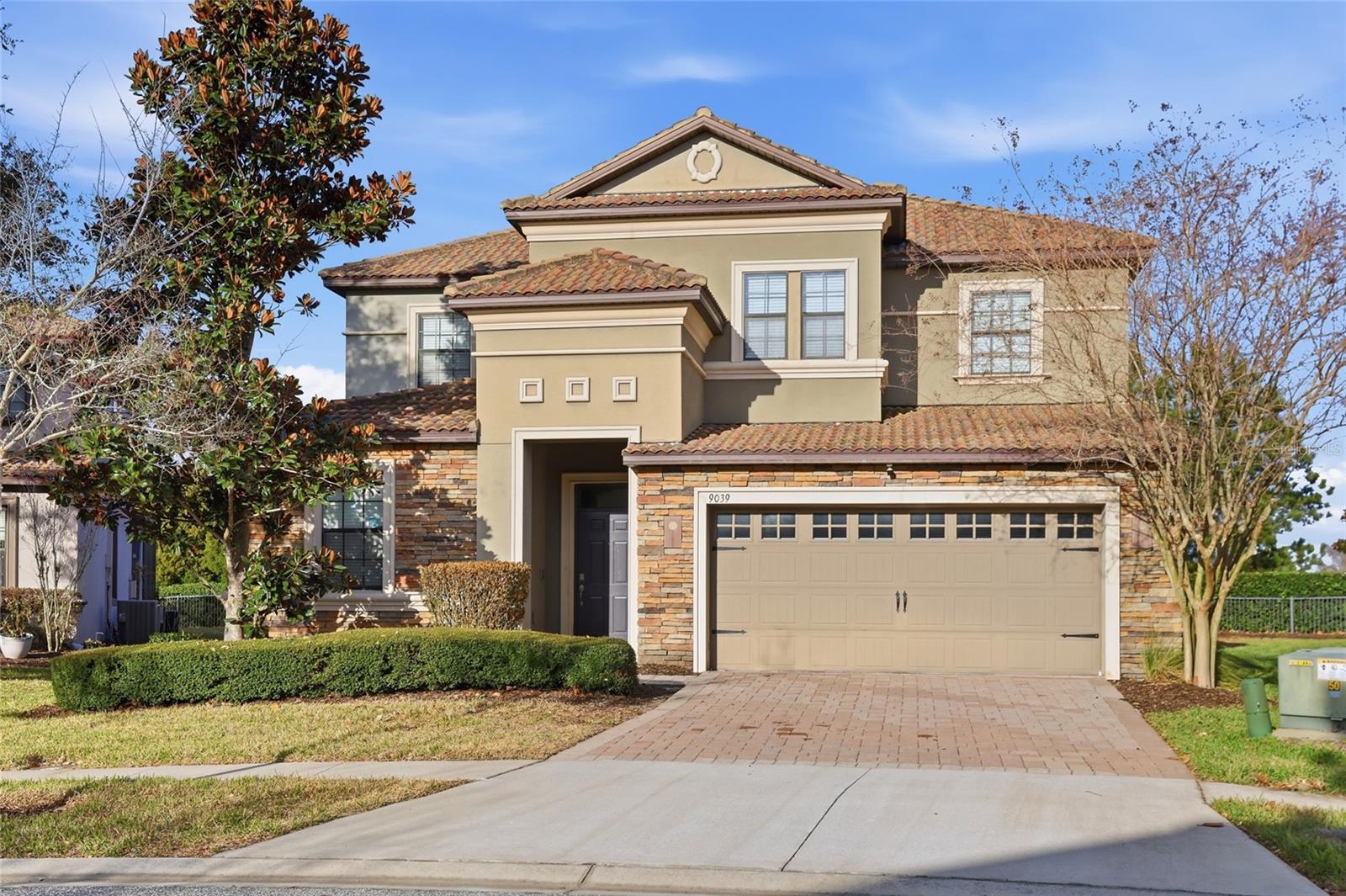 9039 SHADOW MOUNTAIN ST