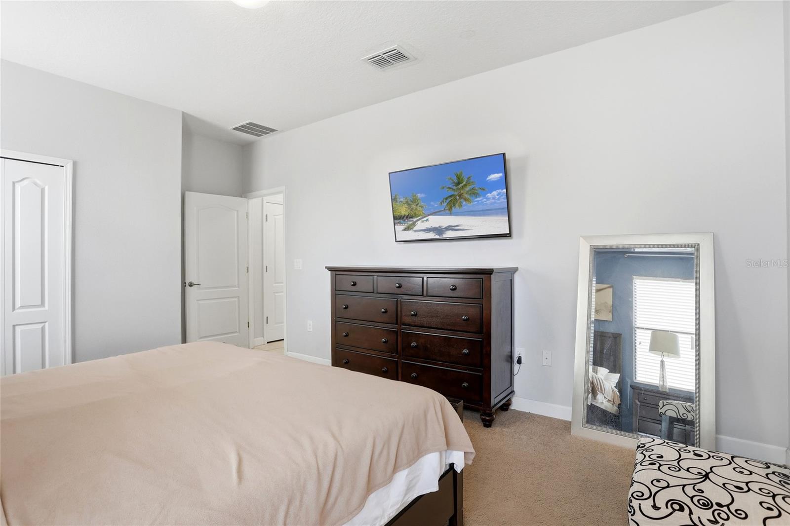1st floor bedroom #2 - 9039 SHADOW MOUNTAIN ST, DAVENPORT