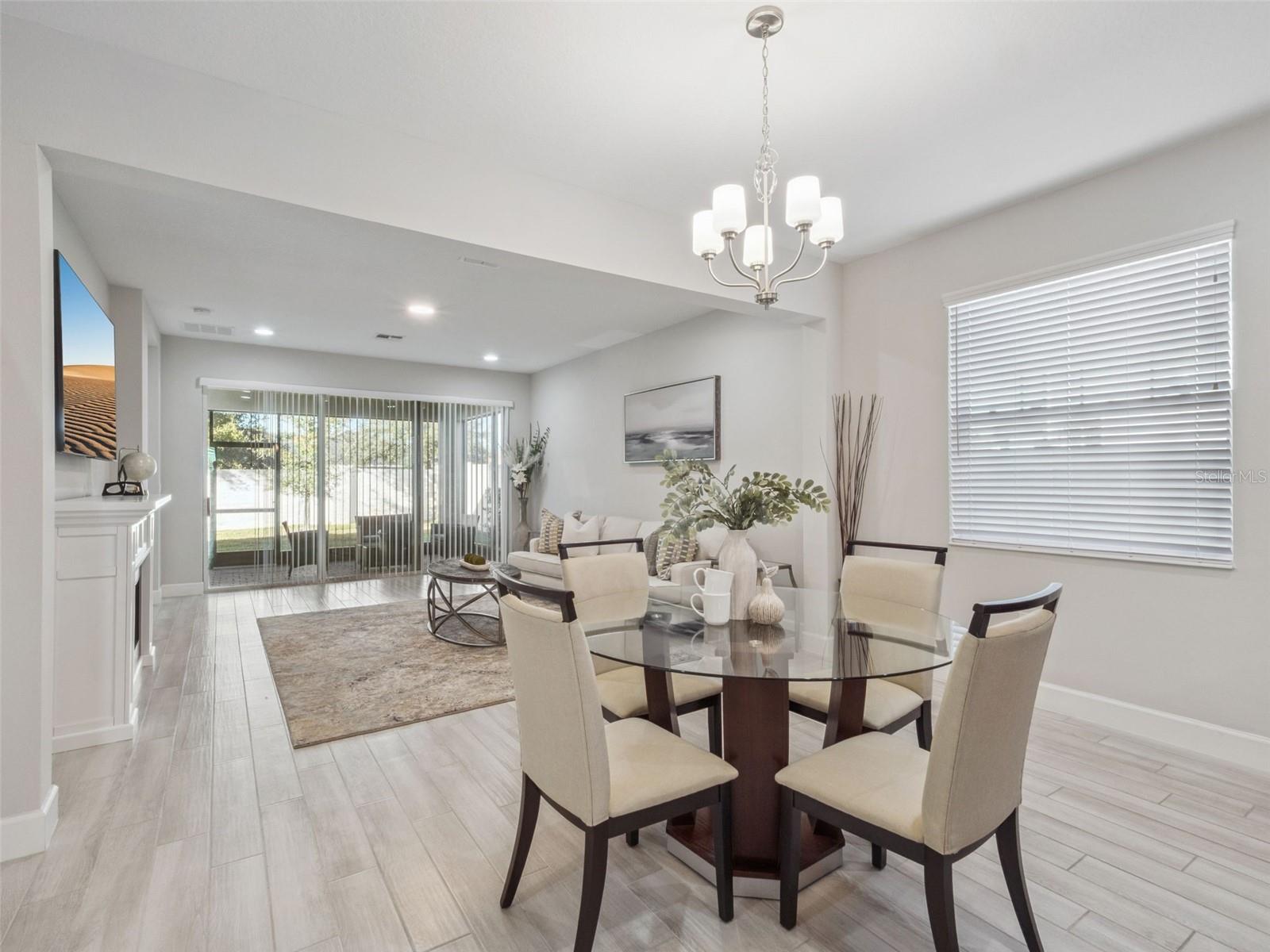Dining into Living - 14345 WABASSO LOOP, WINTER GARDEN