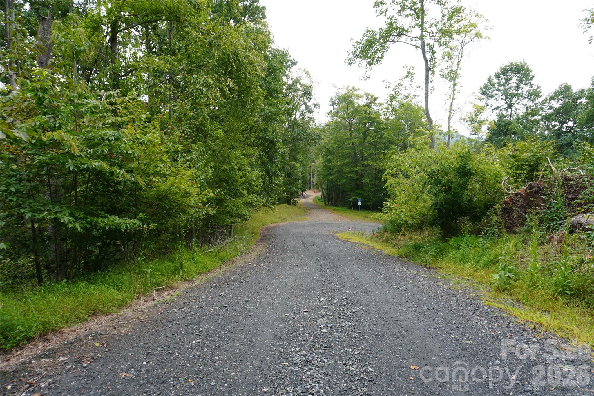 Privately maintained road - 0000 High Peak Drive, Burnsville