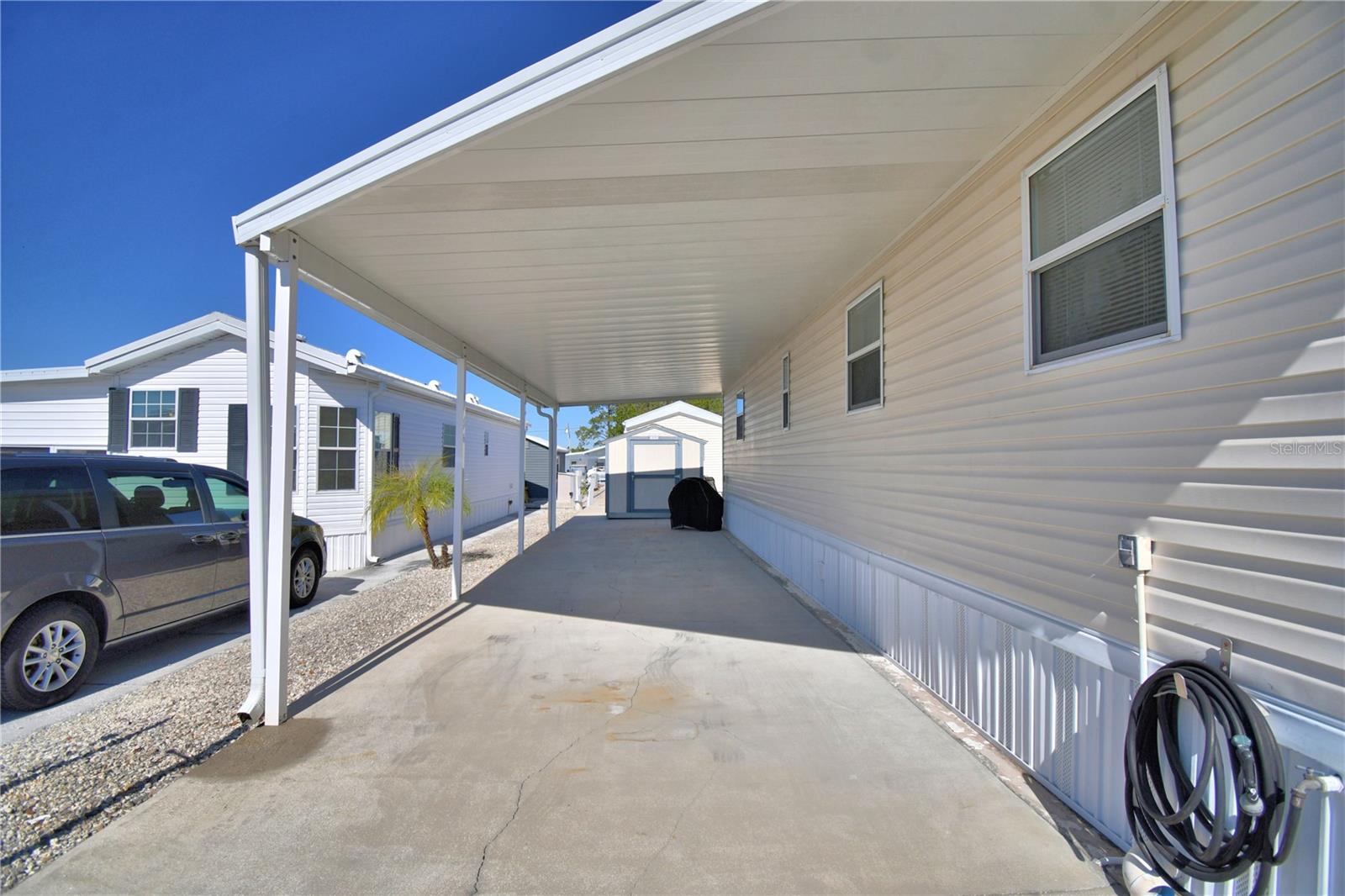 Manufactured Home at 251 PATTERSON RD #B26, HAINES CITY, photo 3 of 41