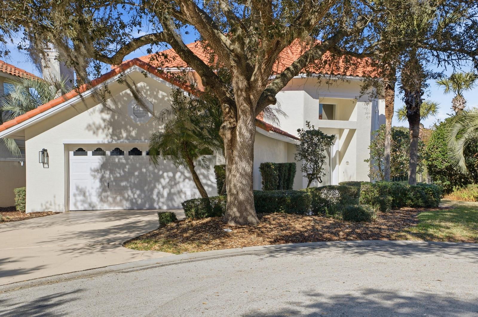 Single Family Residence at 13 MADEIRA CT, PALM COAST, photo 2 of 42