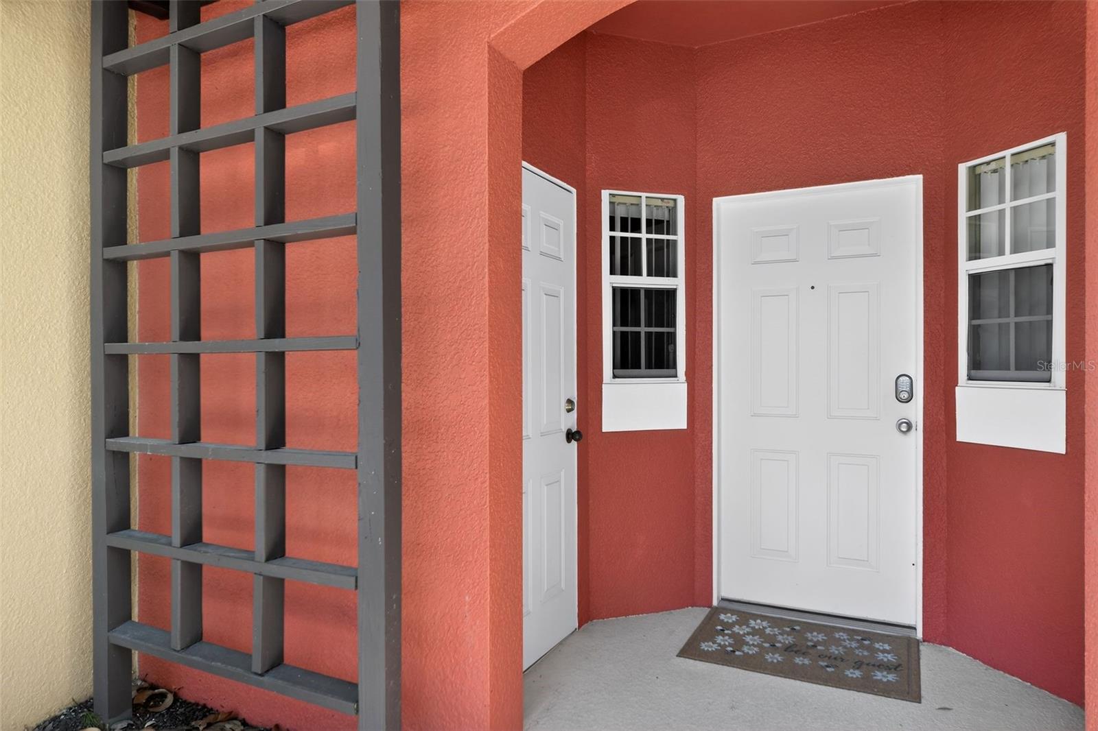 Townhouse at 8538 CRYSTAL COVE LOOP, KISSIMMEE, photo 2 of 61