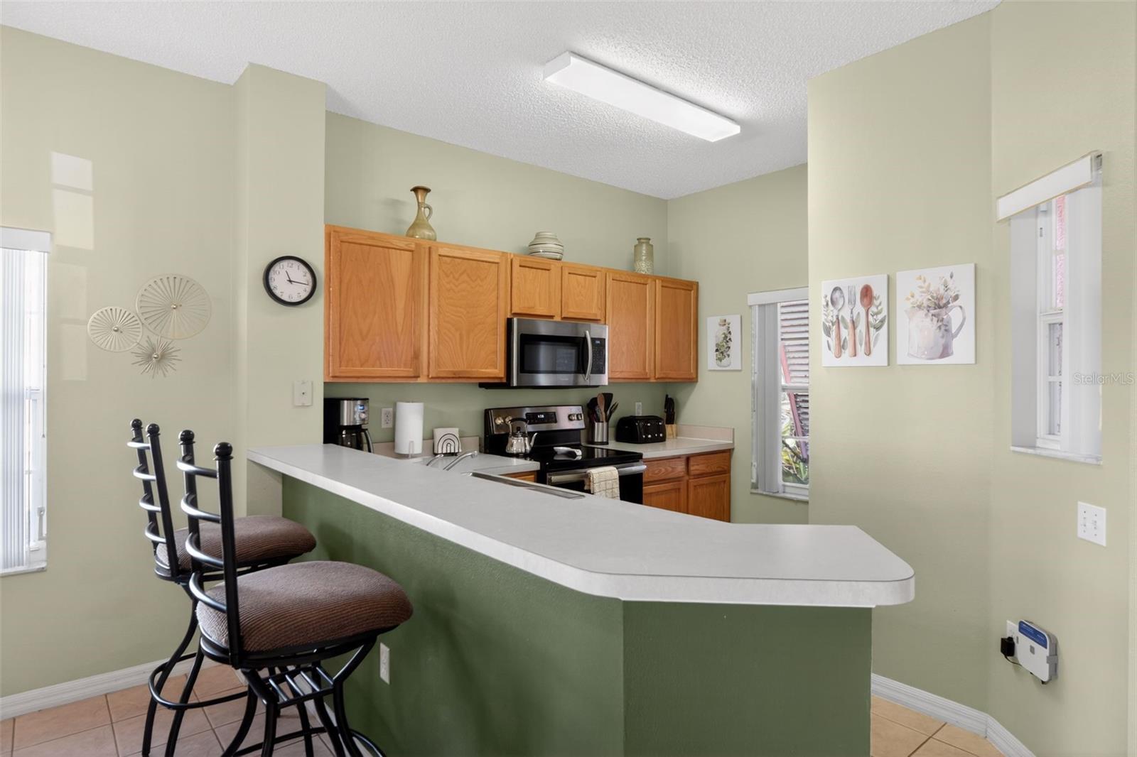 Townhouse at 8538 CRYSTAL COVE LOOP, KISSIMMEE, photo 11 of 61