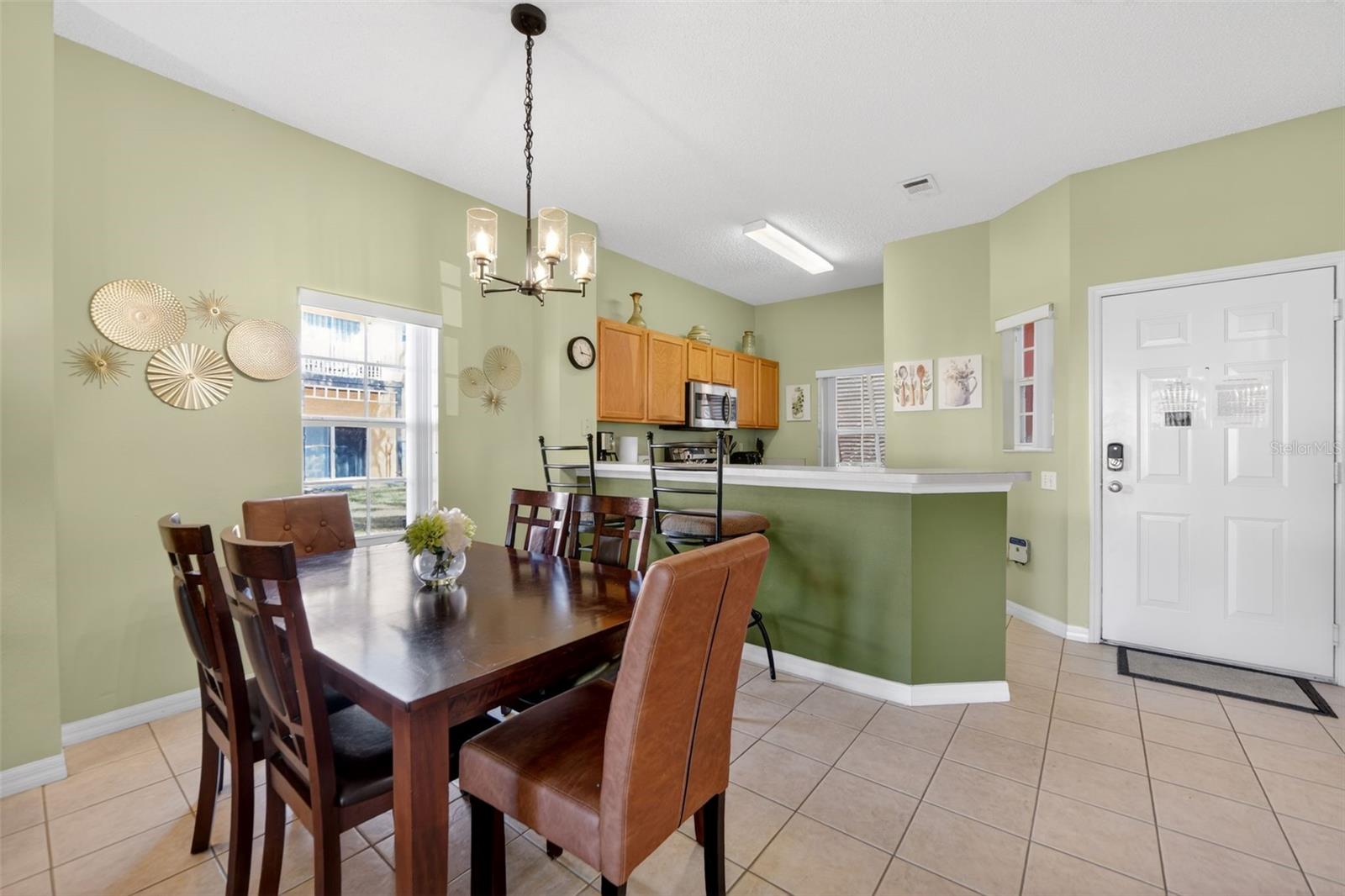Townhouse at 8538 CRYSTAL COVE LOOP, KISSIMMEE, photo 16 of 61