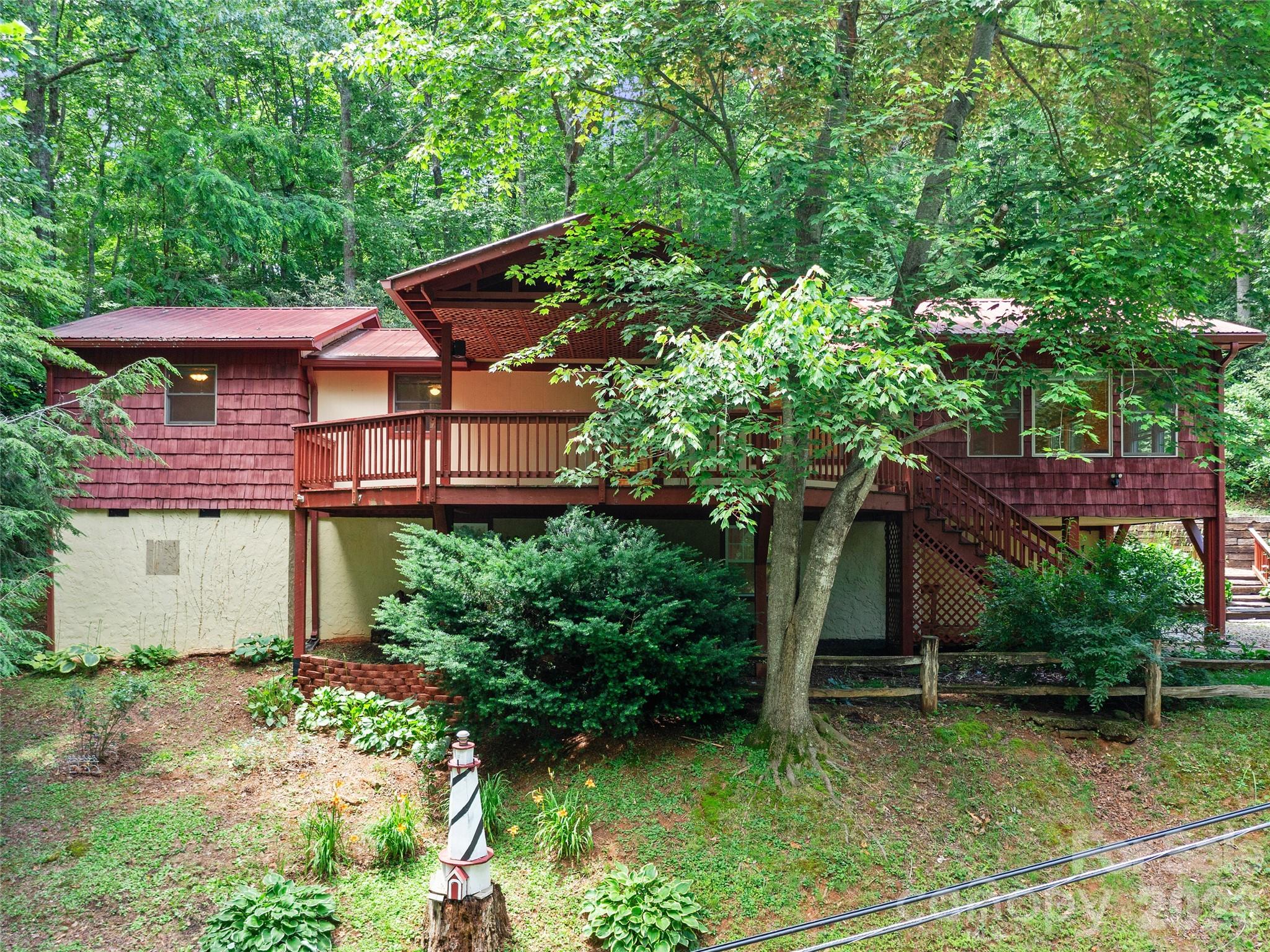 125 HEARTLAND Lane