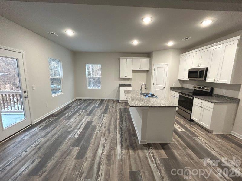 Single Family Residence at 5155 Mark Drive NE, Hickory, photo 4 of 30