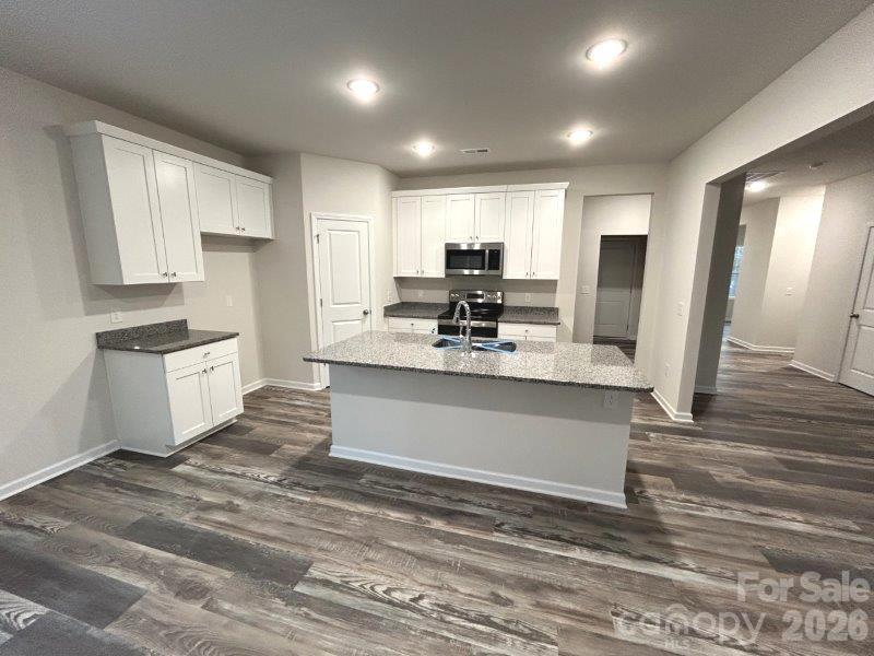 Single Family Residence at 5155 Mark Drive NE, Hickory, photo 5 of 30