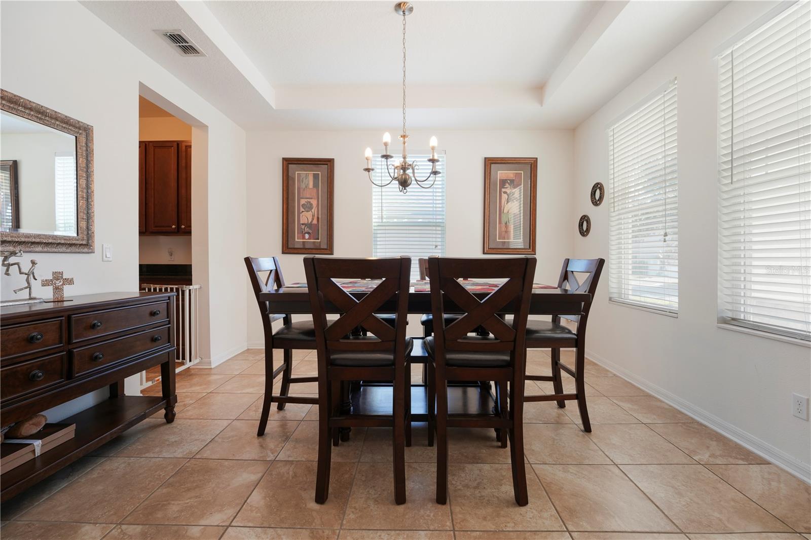 Single Family Residence at 15043 PIGEON PLUM LN, WINTER GARDEN, photo 4 of 23