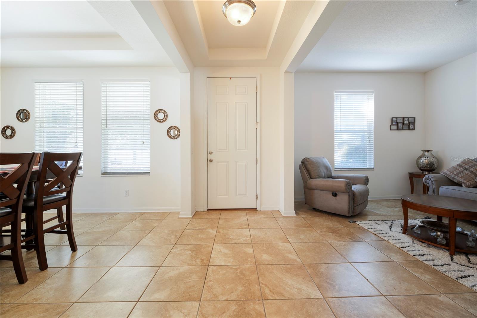 Single Family Residence at 15043 PIGEON PLUM LN, WINTER GARDEN, photo 6 of 23