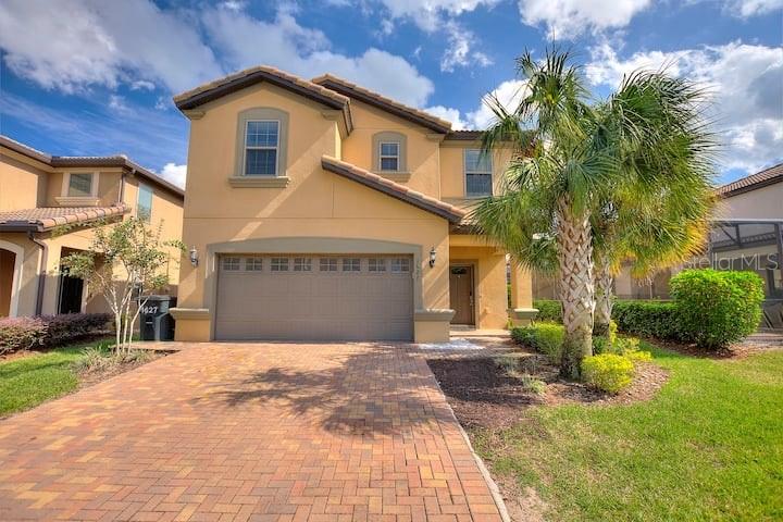 Single Family Residence at 1627 LIMA AVE, KISSIMMEE, photo 4 of 61