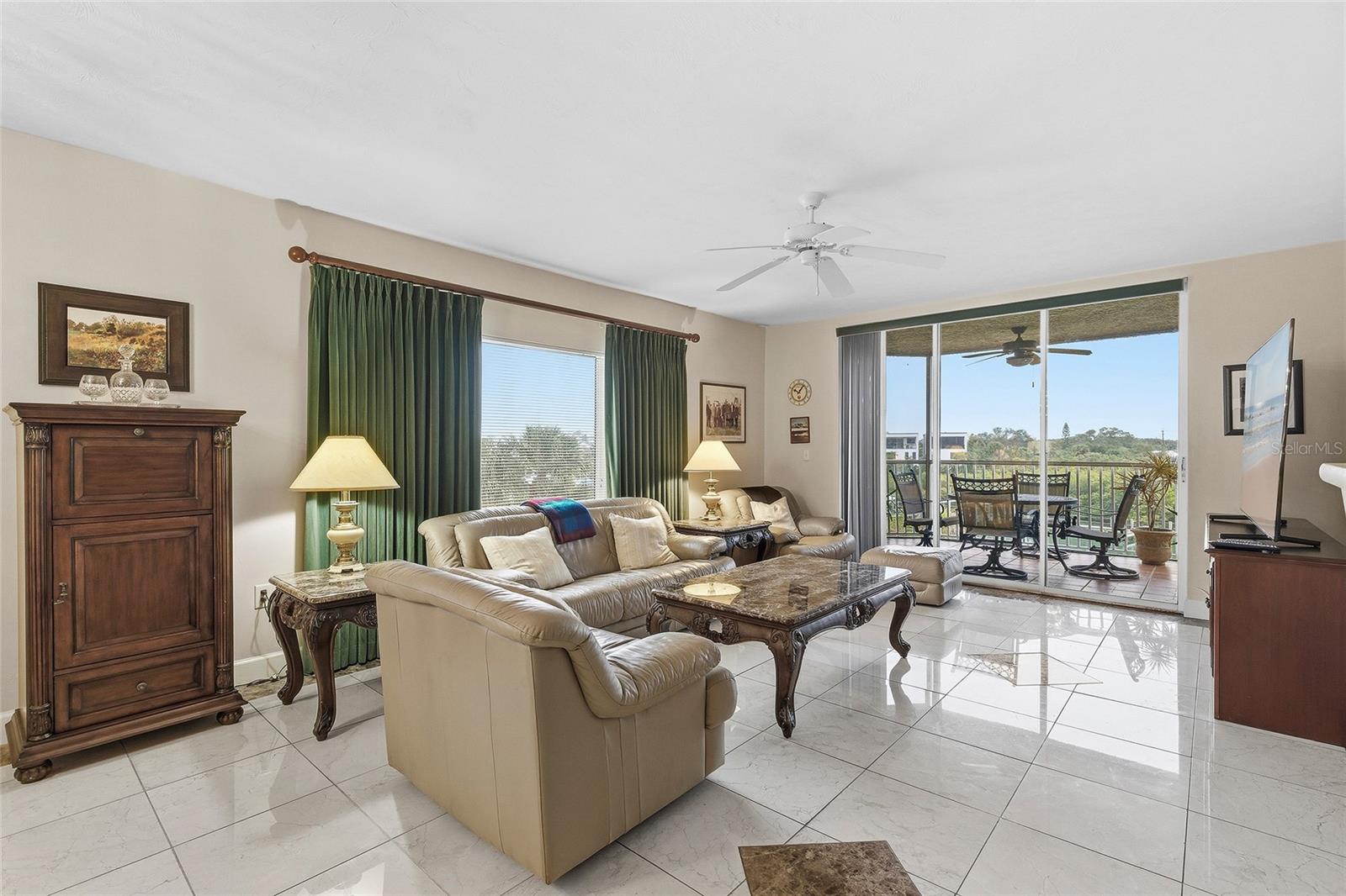 Spacious & Bright Living Area - 426 BOUCHELLE DR #301, NEW SMYRNA BEACH