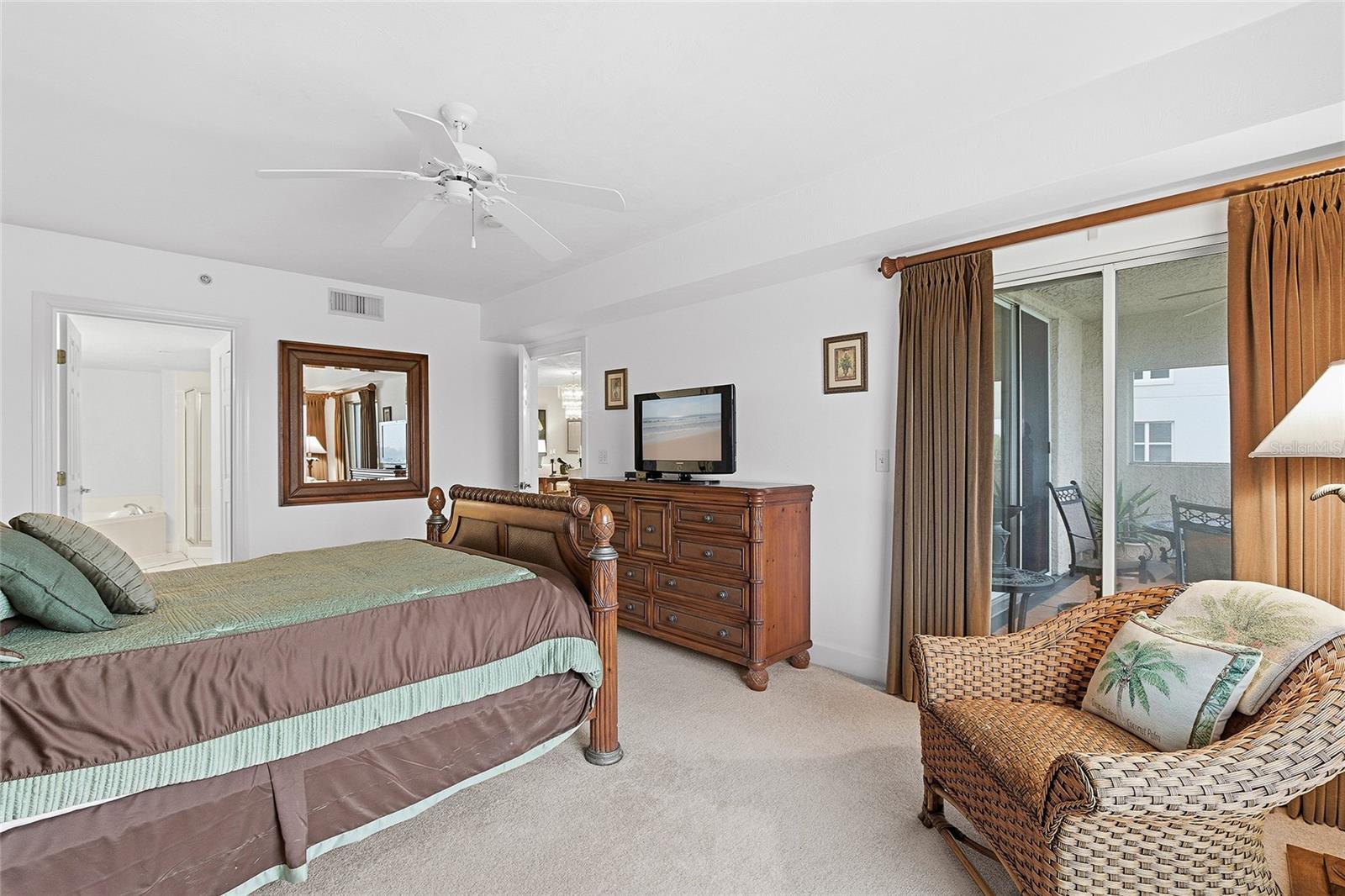 Sitting Area Open to Balcony - 426 BOUCHELLE DR #301, NEW SMYRNA BEACH