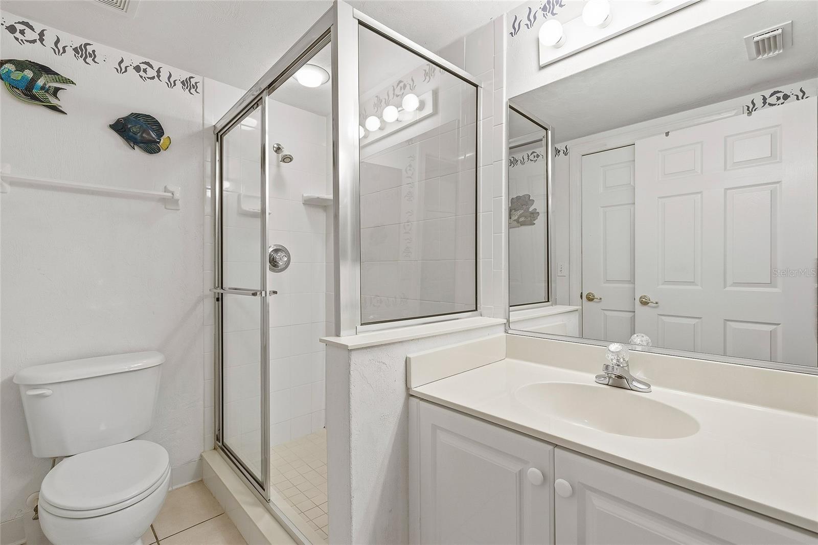 Guest/Front Bath - Jack & Jill - 426 BOUCHELLE DR #301, NEW SMYRNA BEACH