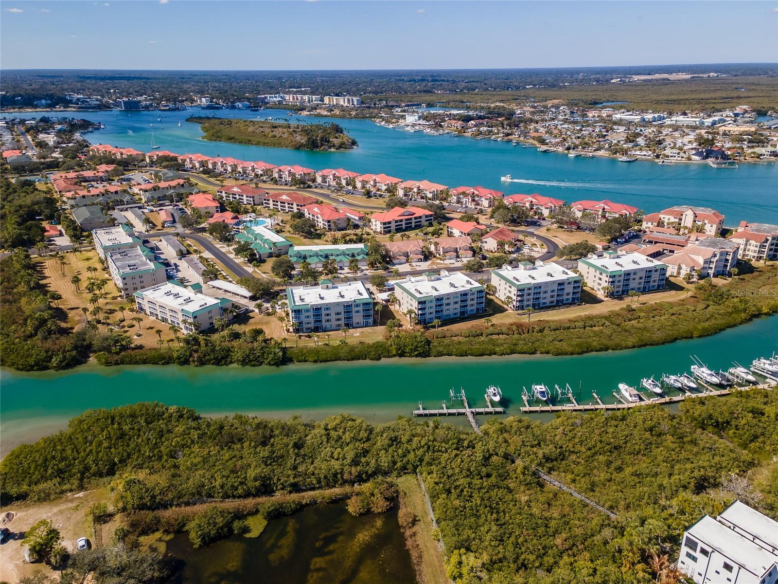 Water Lover's Paradise! - 426 BOUCHELLE DR #301, NEW SMYRNA BEACH