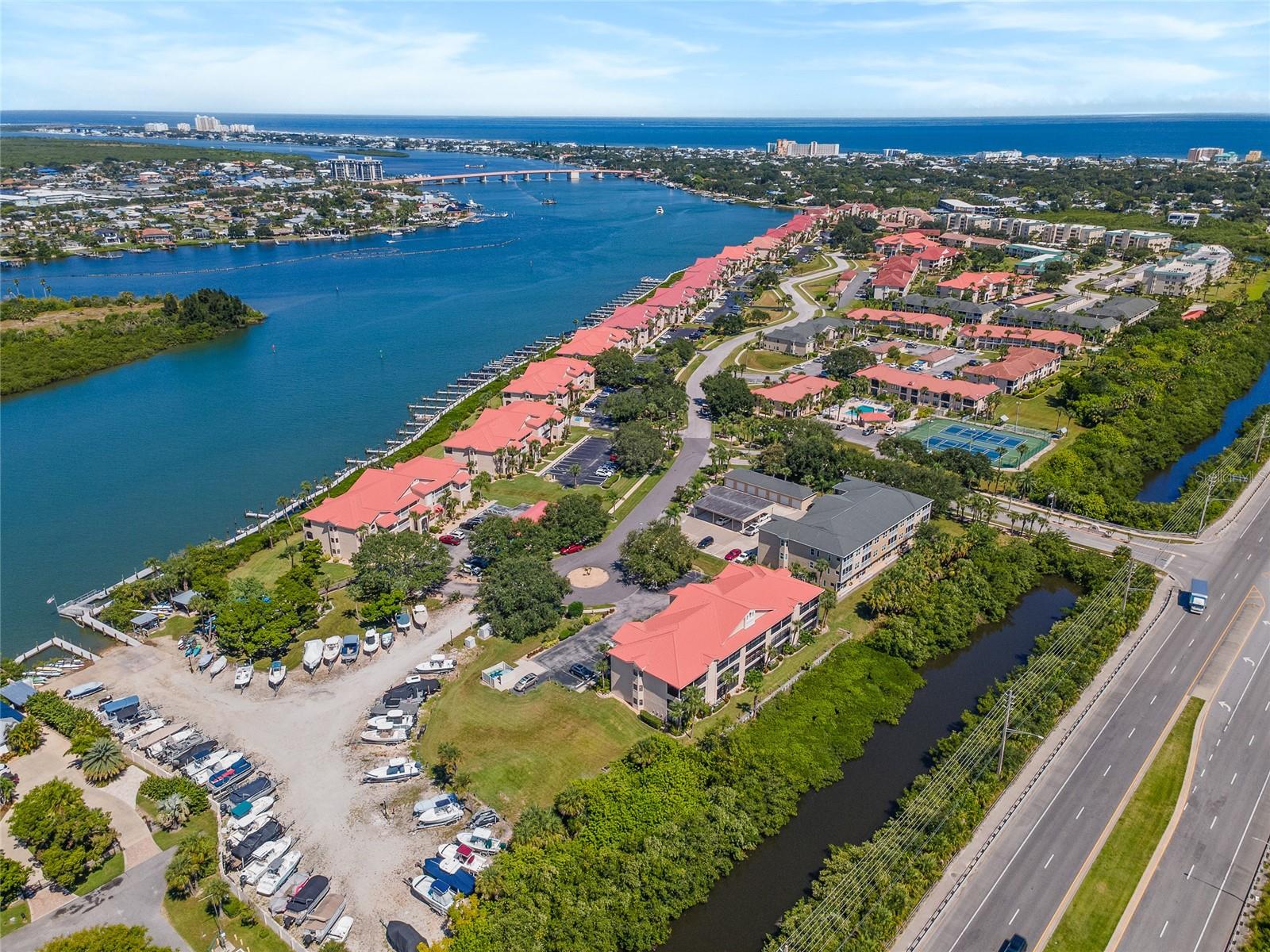 Short Distance to Ponce Inlet - 426 BOUCHELLE DR #301, NEW SMYRNA BEACH