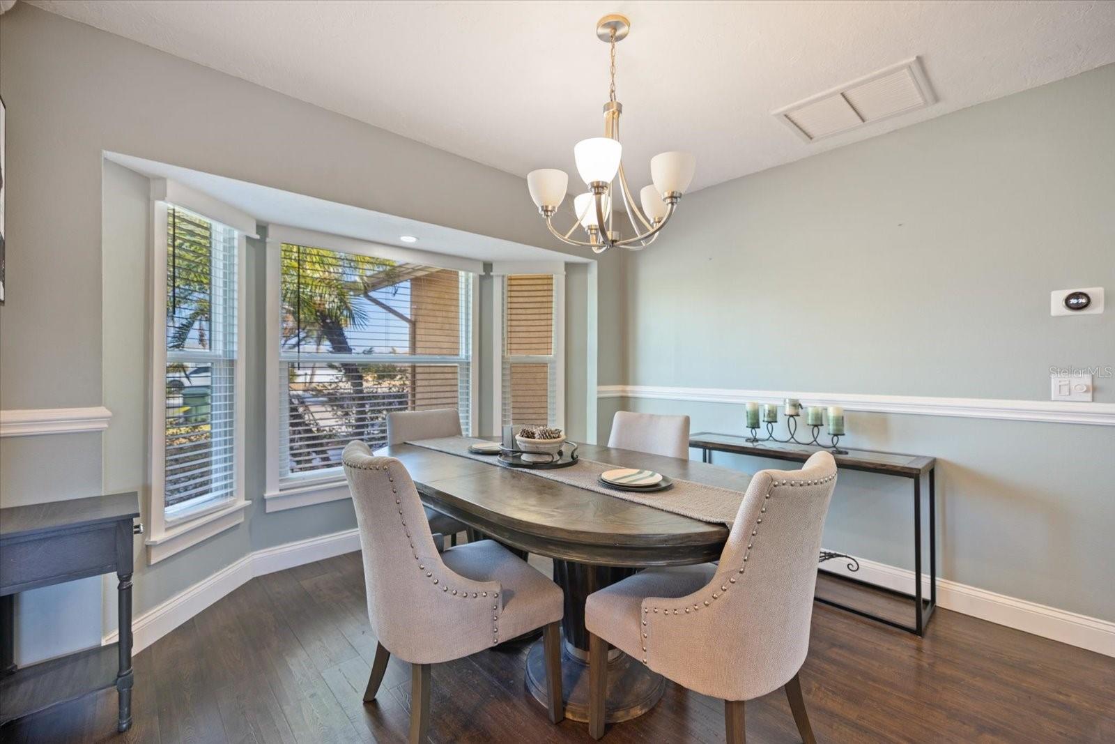 Single Family Residence at 1627 DEL MONTE CT, VENICE, photo 9 of 76