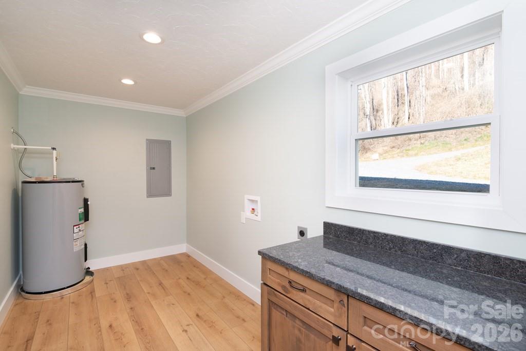 Large Laundry Room - 175 Trinity Drive, Sylva