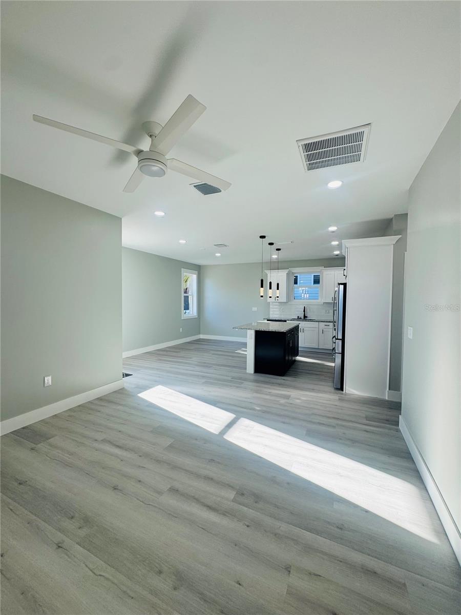 Open Concept Living Kitchen Dining Room - 2253 ST GEORGE DR, DAVENPORT