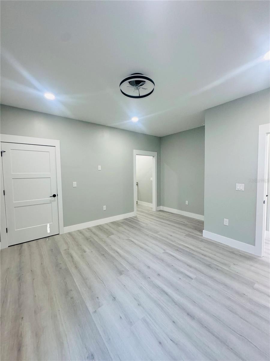 Primary Bedroom - 2253 ST GEORGE DR, DAVENPORT