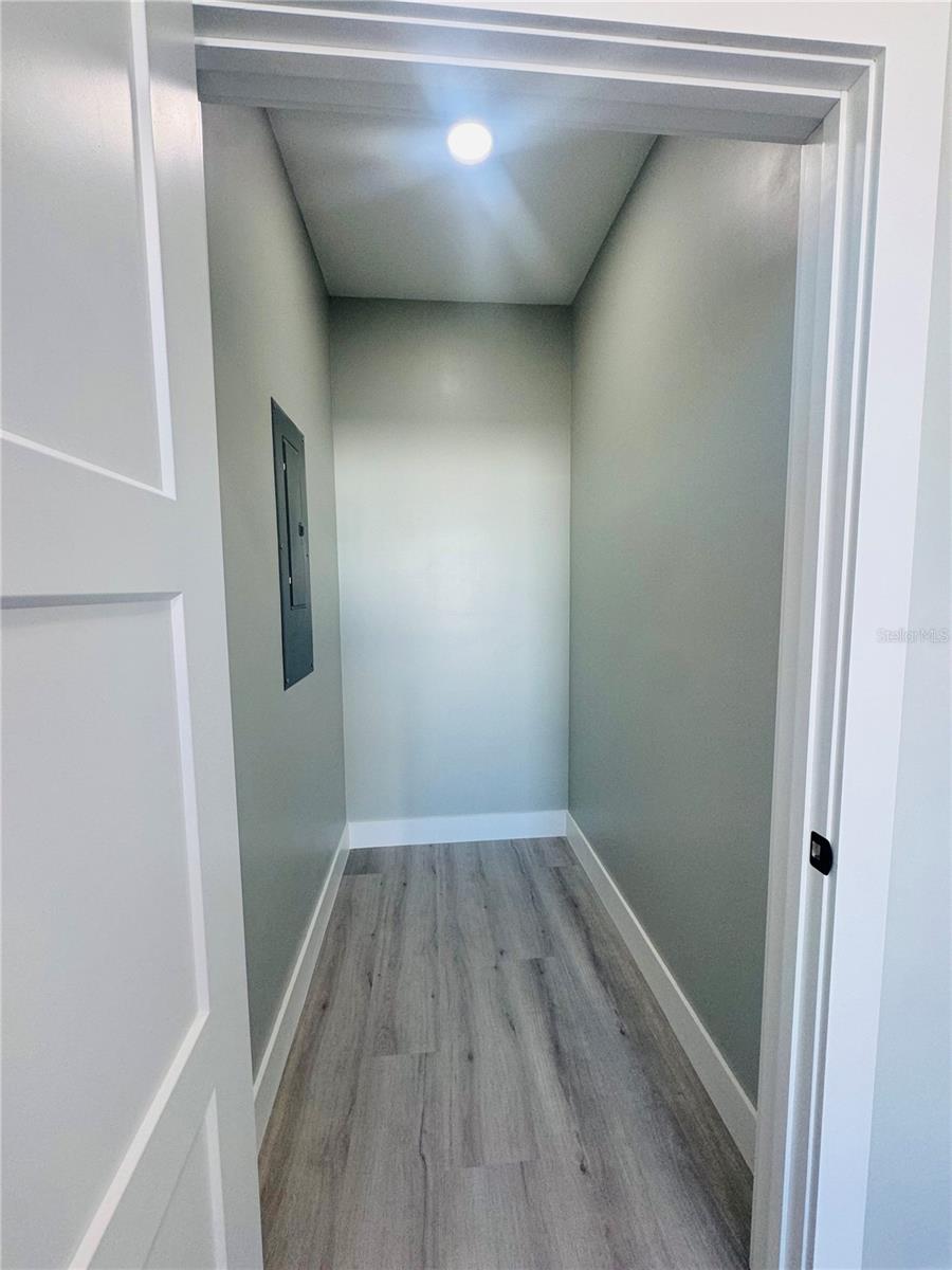 Spacious Closet - 2253 ST GEORGE DR, DAVENPORT