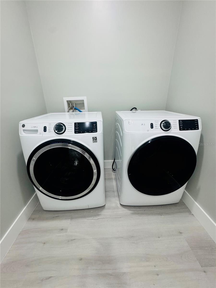 Washer/Dryer - 2253 ST GEORGE DR, DAVENPORT