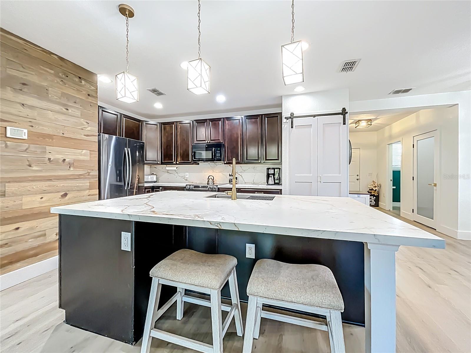 Kitchen - 9219 CANNA ST, PORT CHARLOTTE