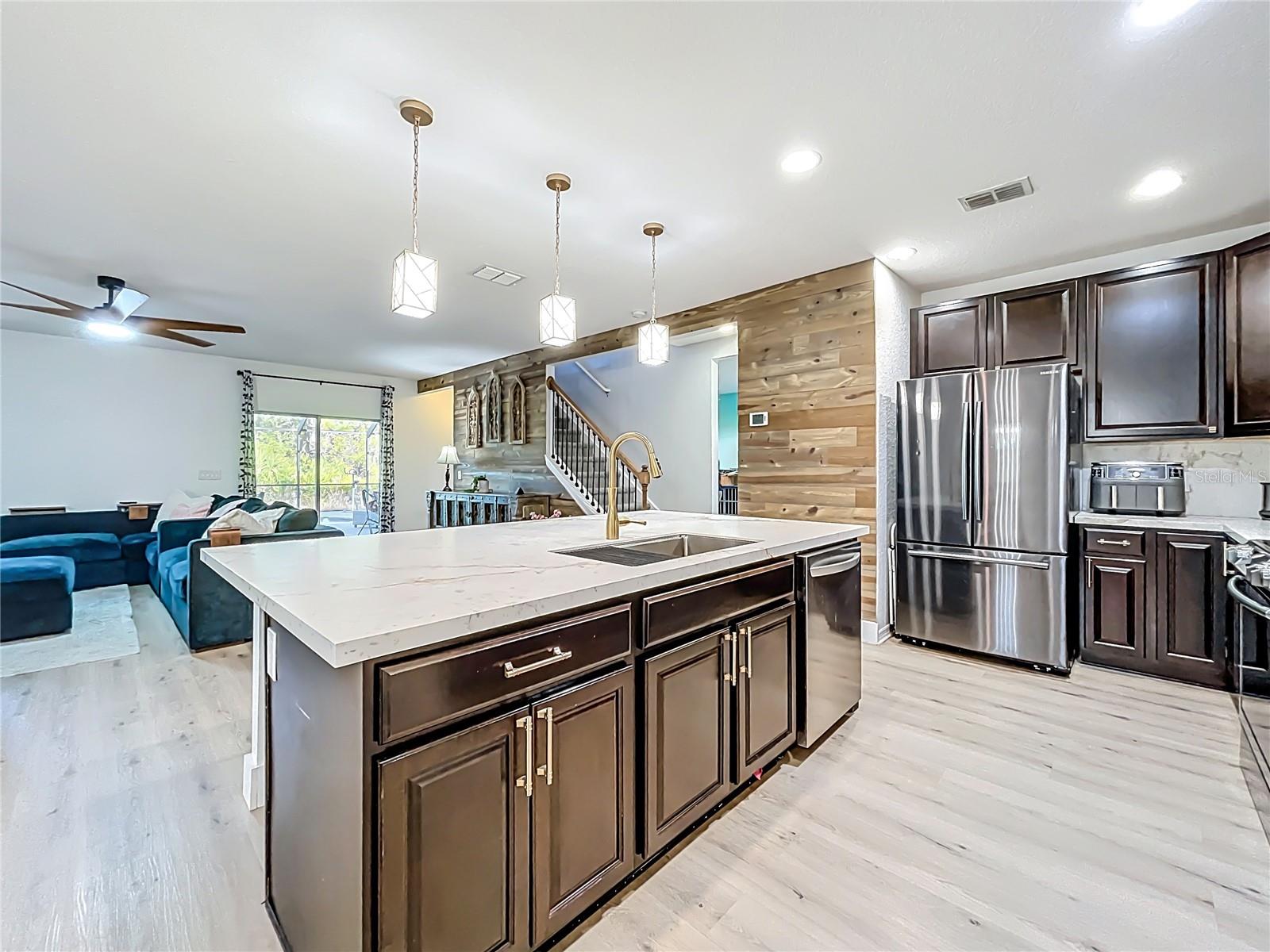 Kitchen - 9219 CANNA ST, PORT CHARLOTTE