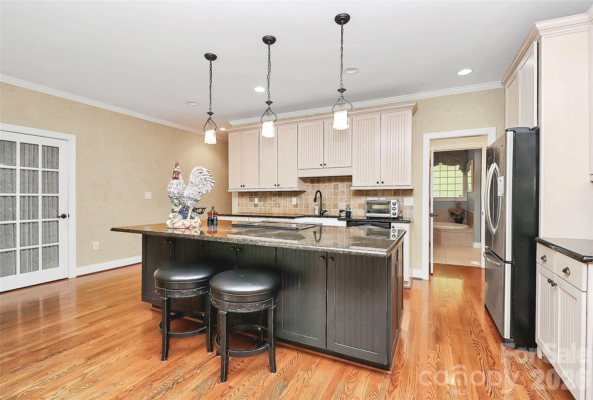 Single Family Residence at 729 Lochaven Road, Waxhaw, photo 10 of 33