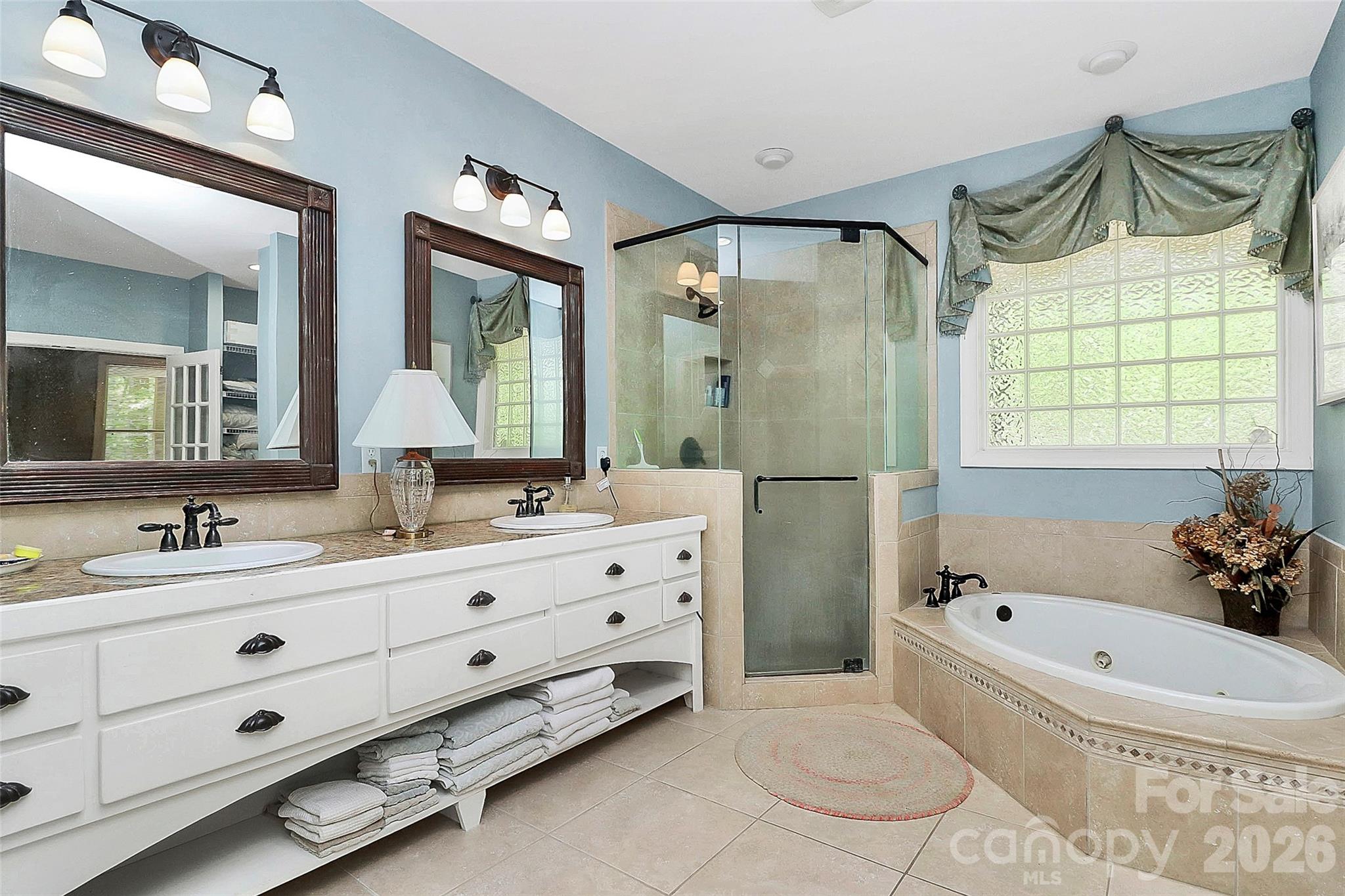 Single Family Residence at 729 Lochaven Road, Waxhaw, photo 15 of 33