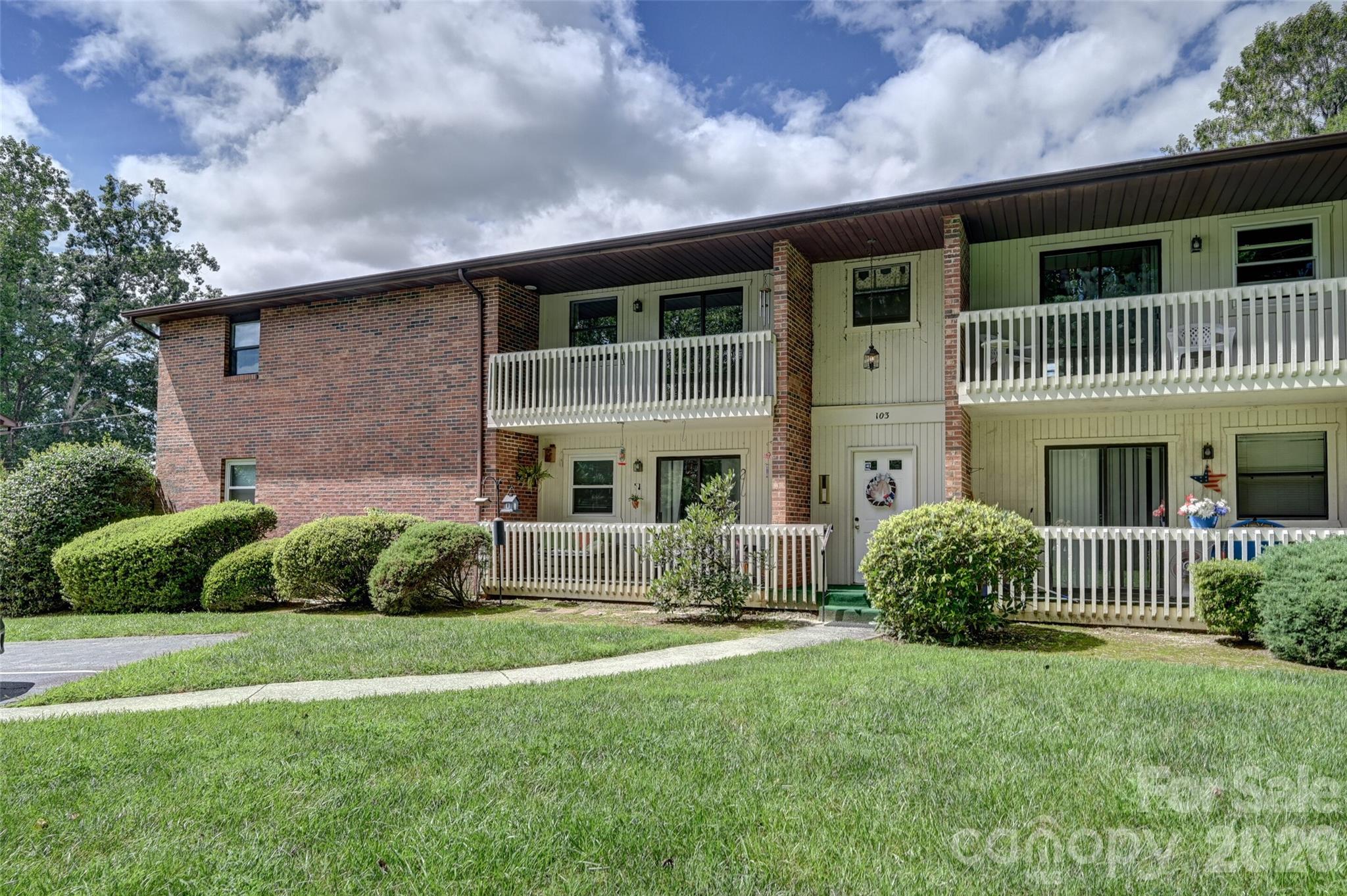 103 Oakwood Place