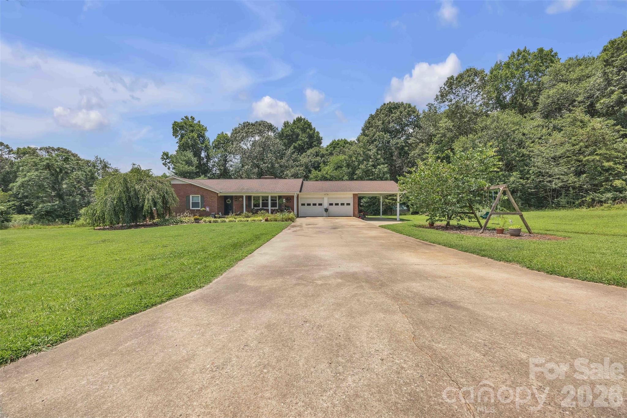 Single Family Residence at 137 Proust Road, Statesville, photo 5 of 47