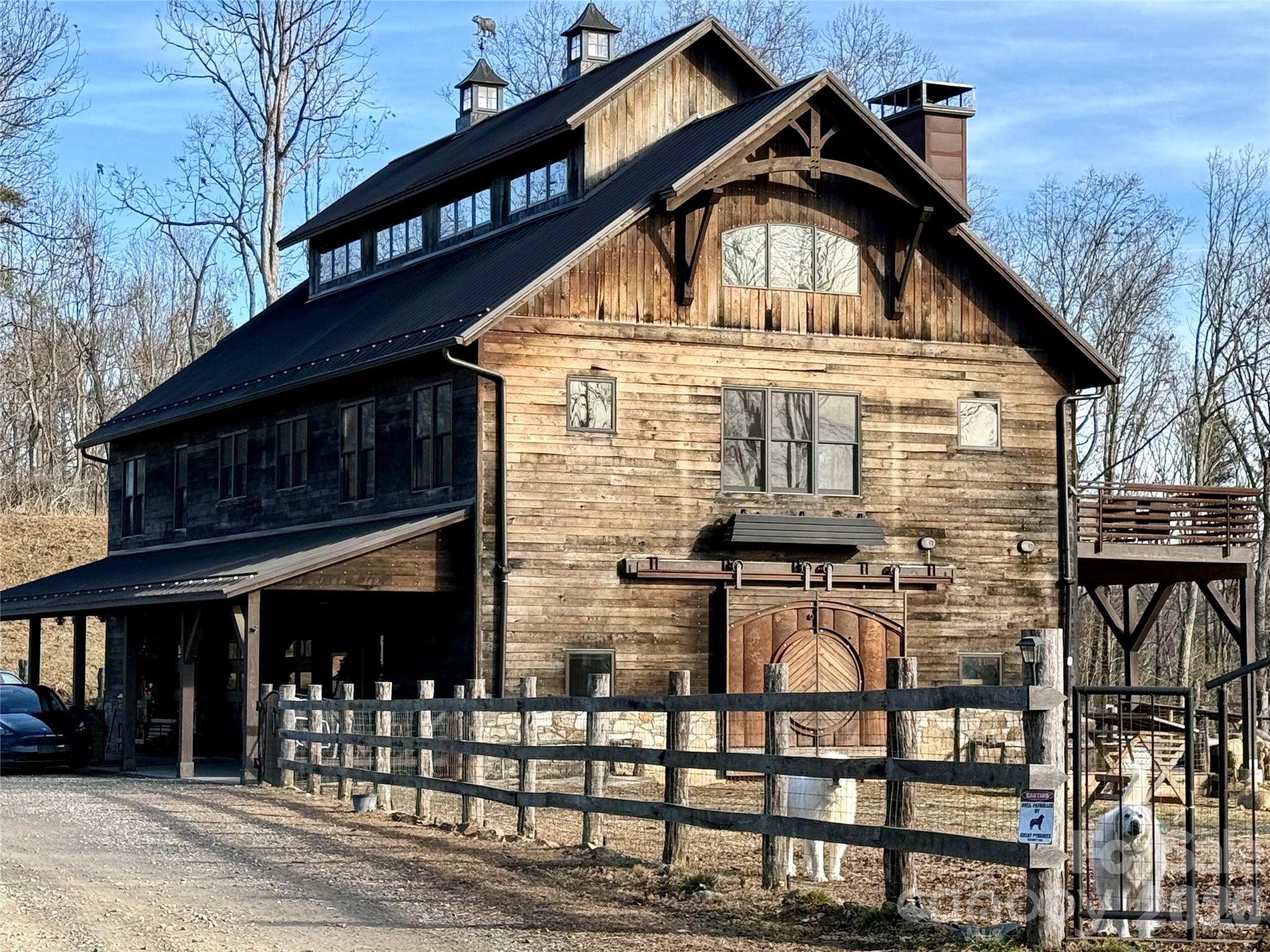 Village Farm Barn - 27 Bent Branch Lane, Asheville
