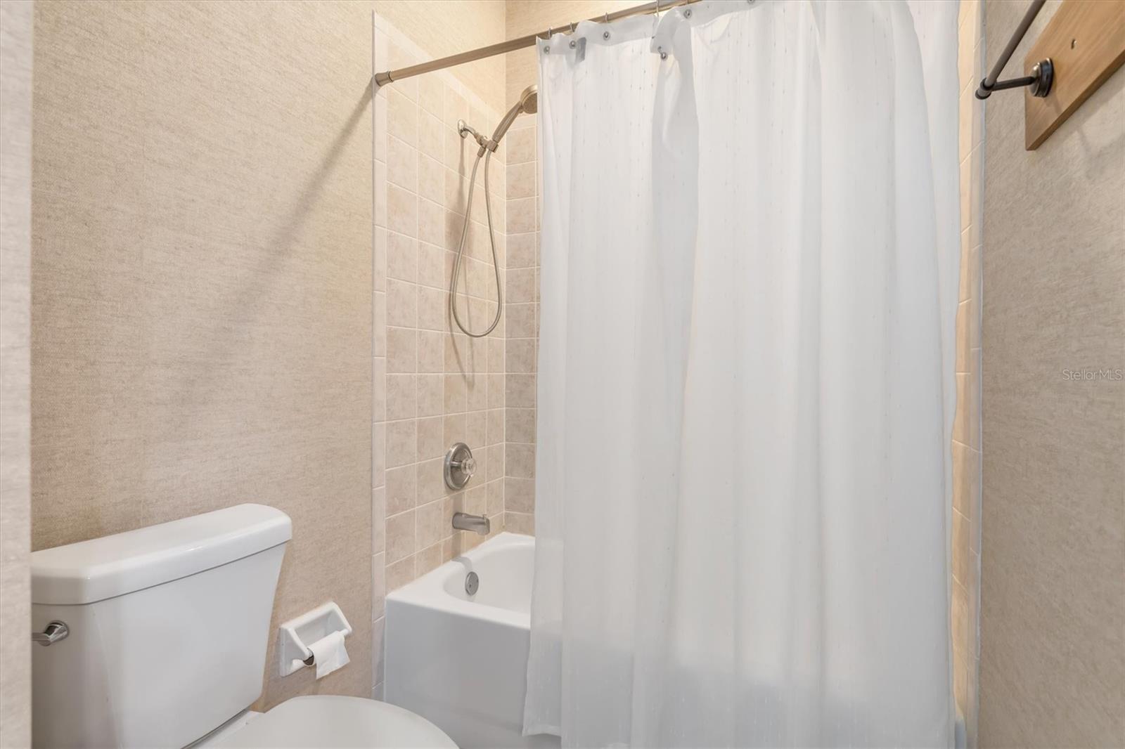 Condominium at 3322 GRAND VISTA CT #203, PORT CHARLOTTE, photo 30 of 52