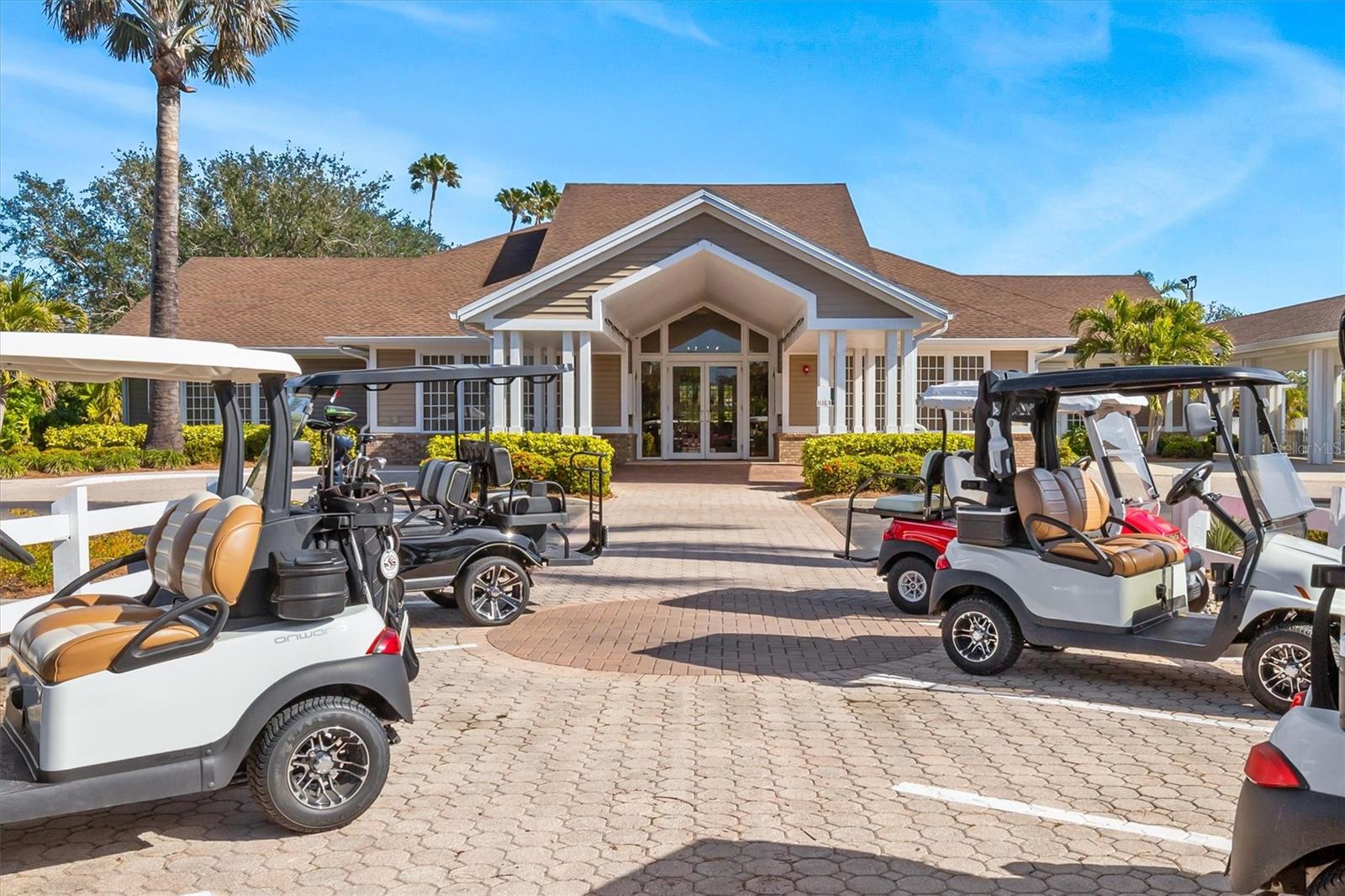 golf anyone? - 3322 GRAND VISTA CT #203, PORT CHARLOTTE