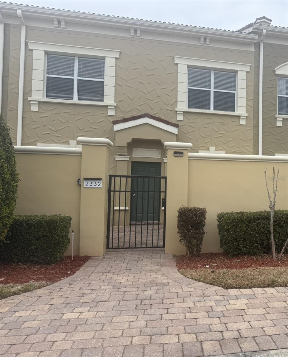 2332 BELLA VISTA DR